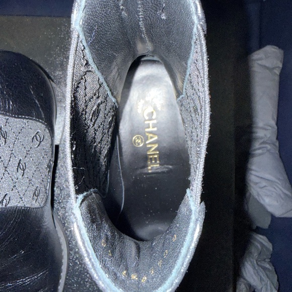 CHANEL Short Boot - Picture 7 of 10